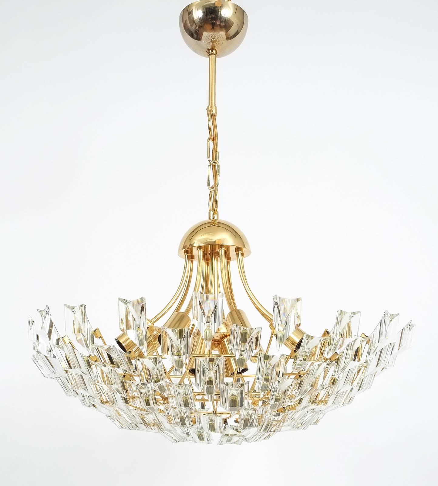 Mid-Century Modern Large Glass and Brass Chandelier by Stilkrone Italy , circa 1970 For Sale