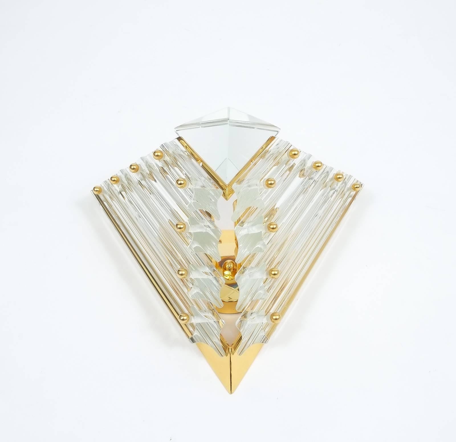Mid-Century Modern Pair of Triangular Crystal and Brass Murano Sconces, circa 1970
