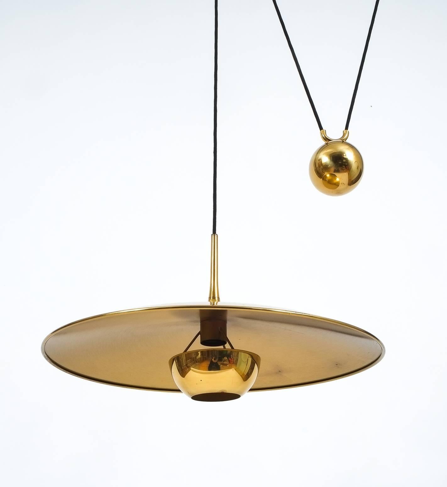 Mid-Century Modern Large Adjustable Polished Brass Counterweight Pendant by Florian Schulz