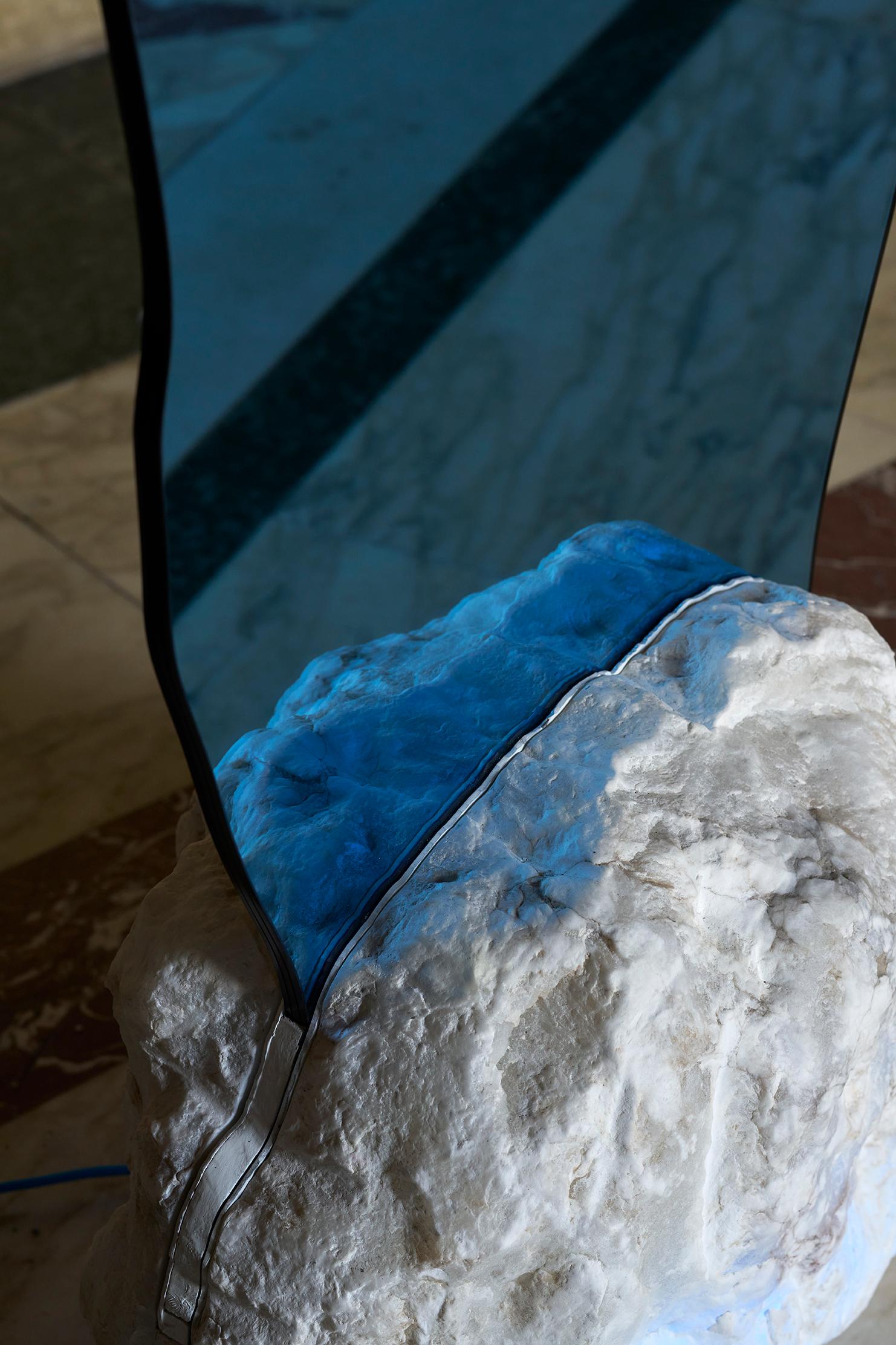 Intagliato B-15A – FMM  2024  Alabaster & Mirror  Sculptural  Handmade  45×40×210 cm in vendita