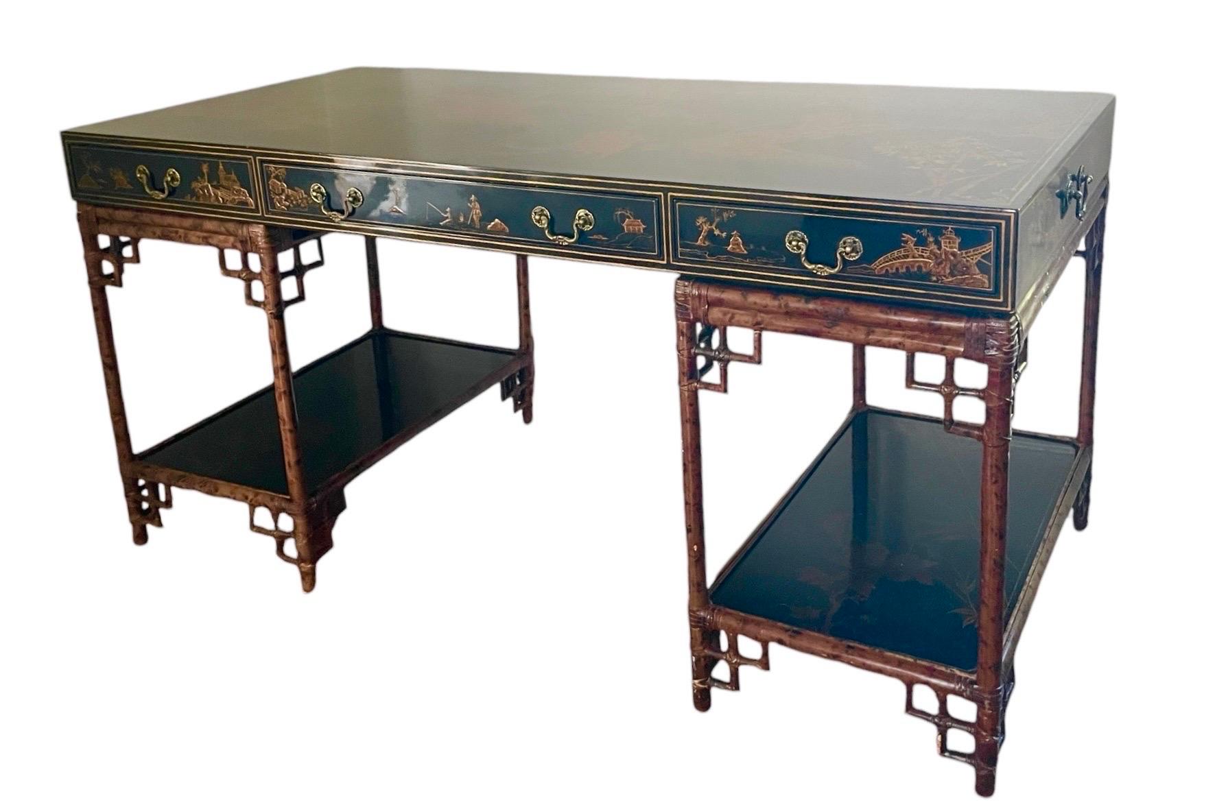 Table d'entrée de bureau chinoiserie Maitland Smith vintage bambou rotin en vente 6