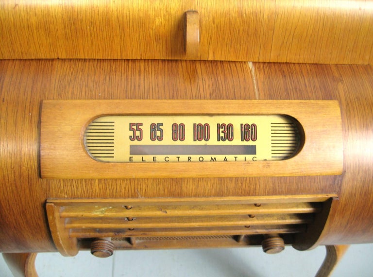 American Bent Plywood 1940s Radio Bsr Phonograph in the Matter of Alvar Aalto For Sale