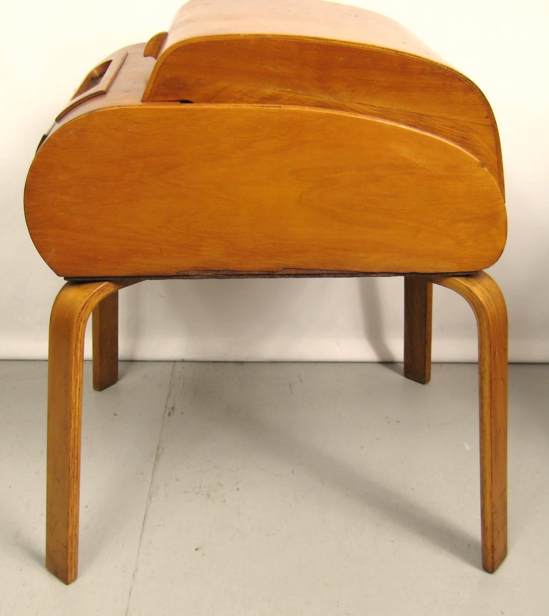 American Bent Plywood 1940s Radio Bsr Phonograph in the Matter of Alvar Aalto