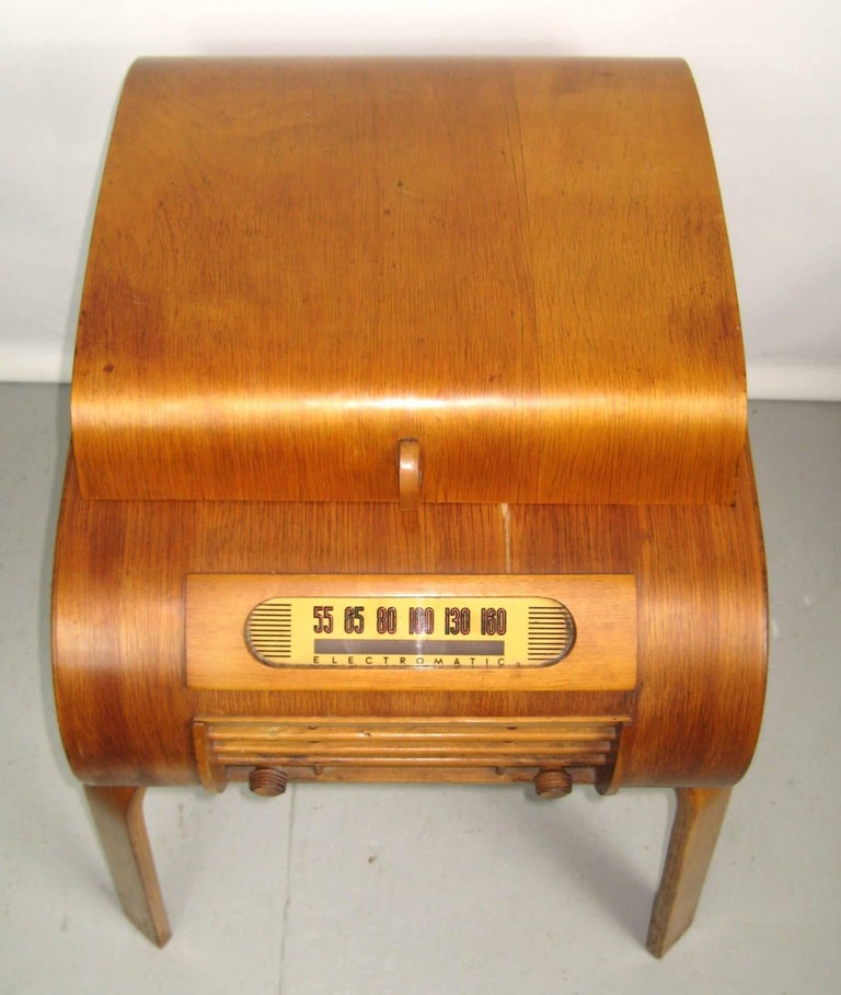 Bent Plywood 1940s Radio Bsr Phonograph in the Matter of Alvar Aalto For Sale 2