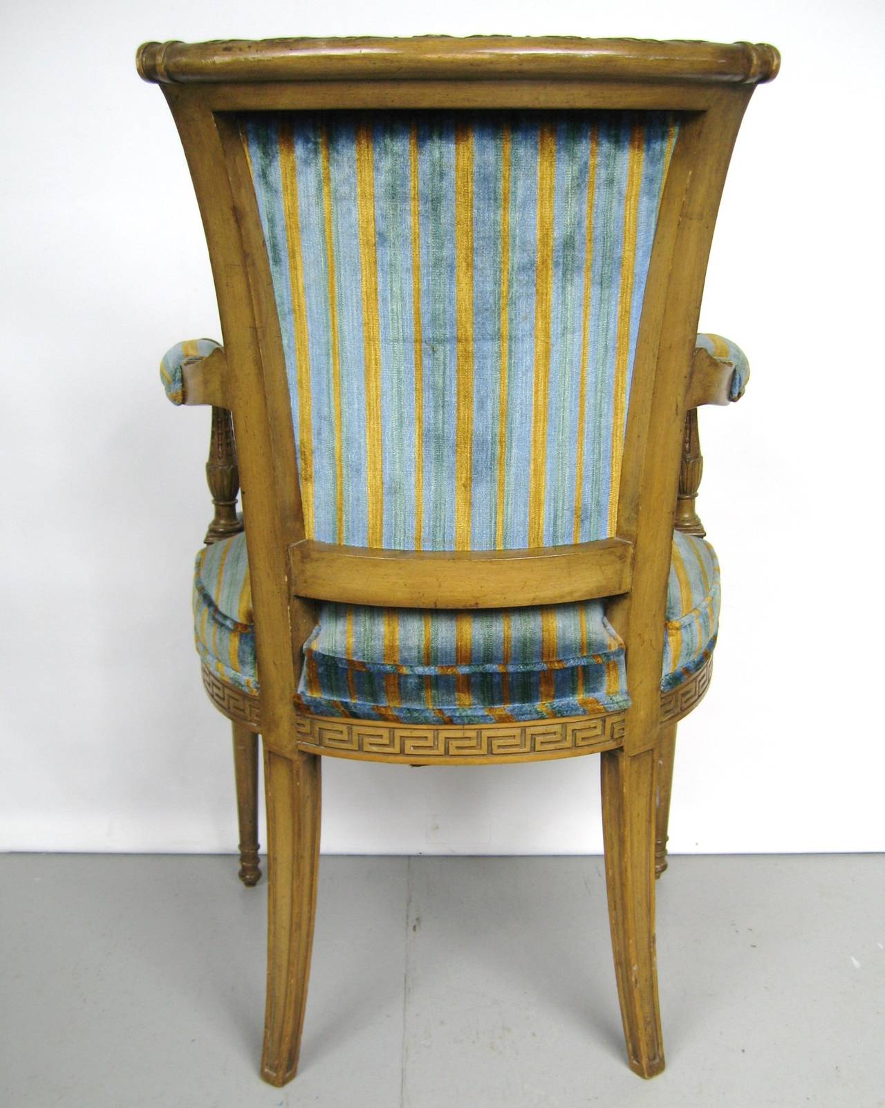 Pair of Painted Italian Louis XVI Carved Armchairs For Sale 3