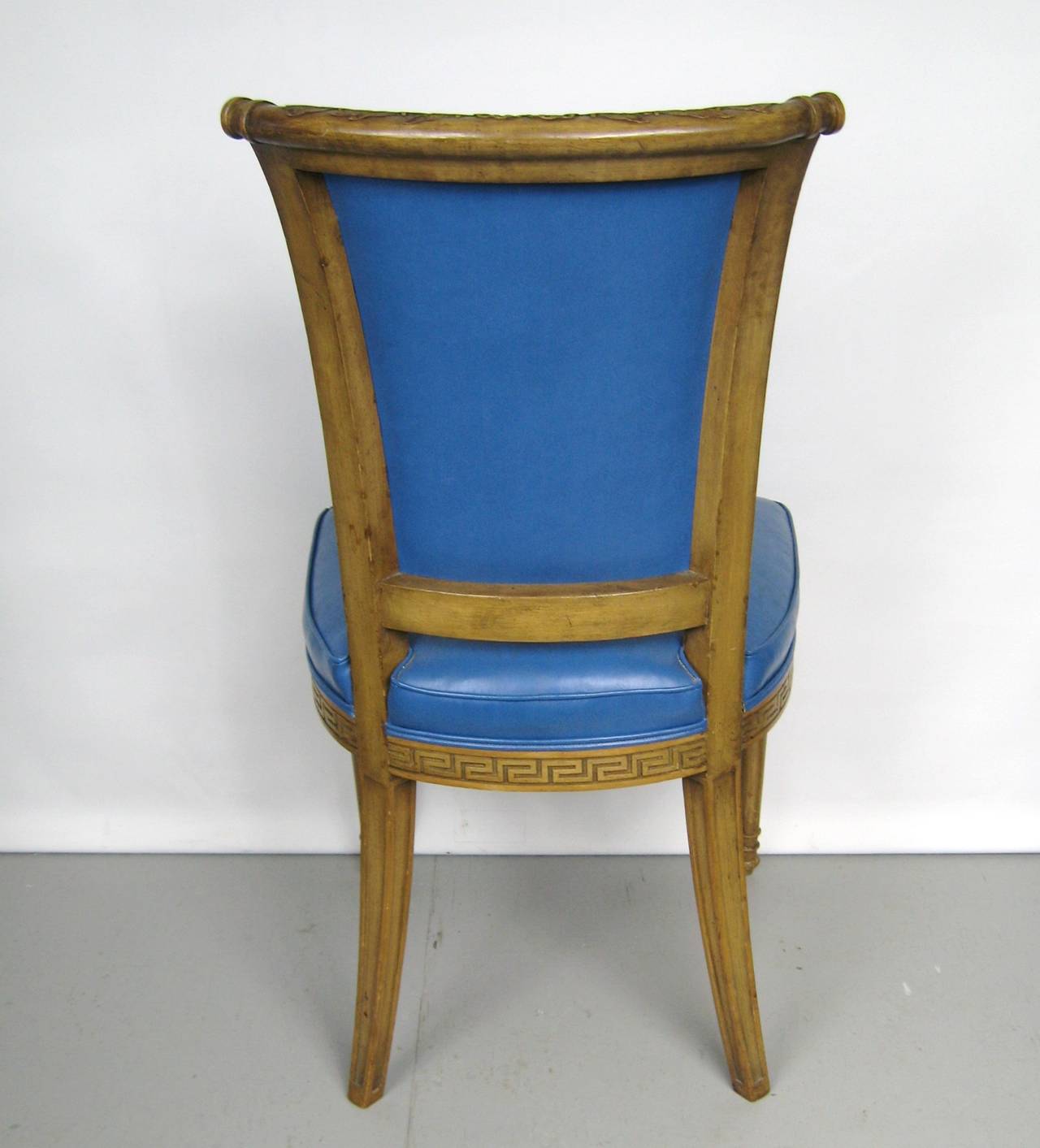 Paire de chaises italiennes peintes Louis XVI néoclassiques Bon état - En vente à Wallkill, NY