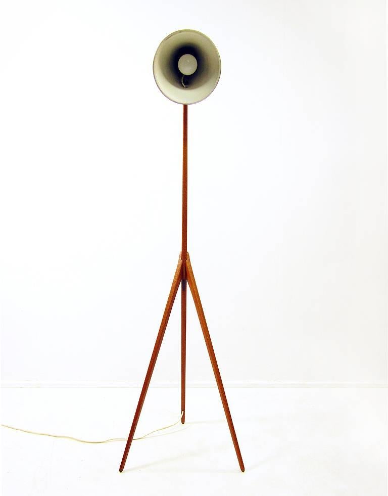 Scandinavian Modern Praying Mantis Floor Lamp by Uno Kristiansson for Luxus