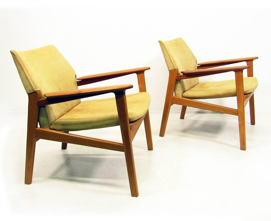 Mid-20th Century Two 1950s Lounge Chairs by Hans Olsen For Sale