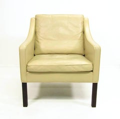 Danish Model 2207 Lounge Chair in Cream Leather by Børge Mogensen