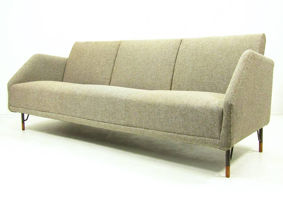 Perfect BO-77 Sofa by Finn Juhl for Bovirke In Excellent Condition For Sale In London, GB