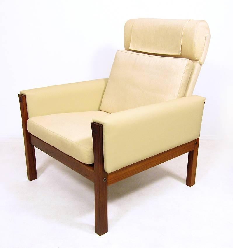 Mid-20th Century 1960s High Back Lounge Chair in Rosewood by Hans Wegner For Sale