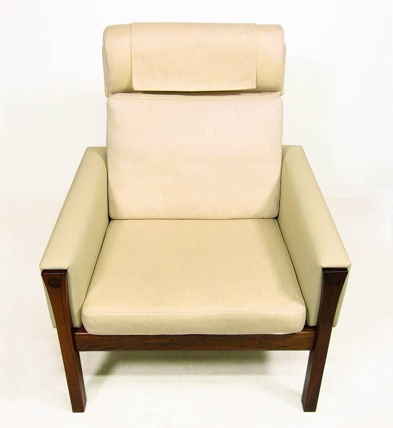 1960s High Back Lounge Chair in Rosewood by Hans Wegner For Sale 1