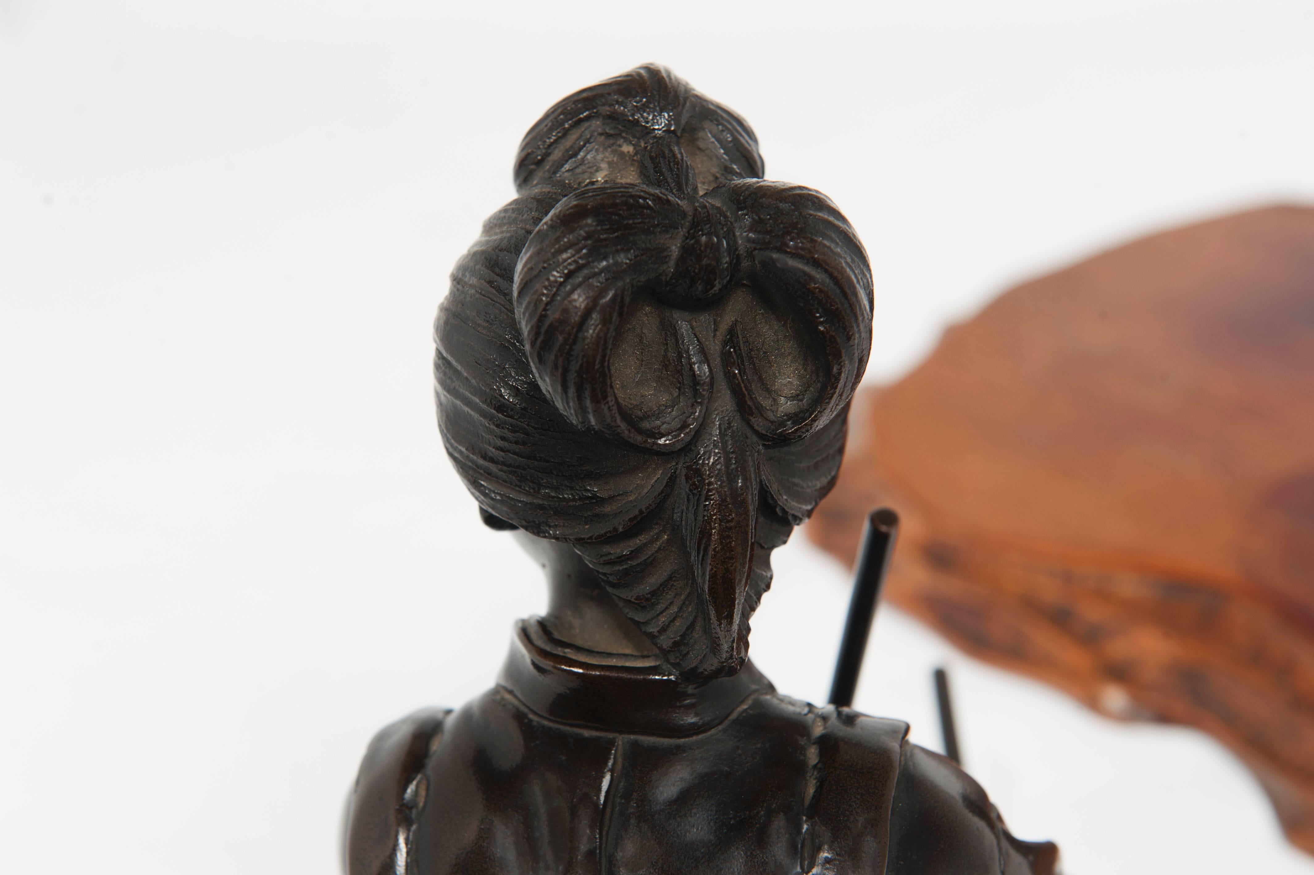 Very Nice, Elegant Patinated Bronze of the Japanese Geisha, circa 1890 For Sale 1
