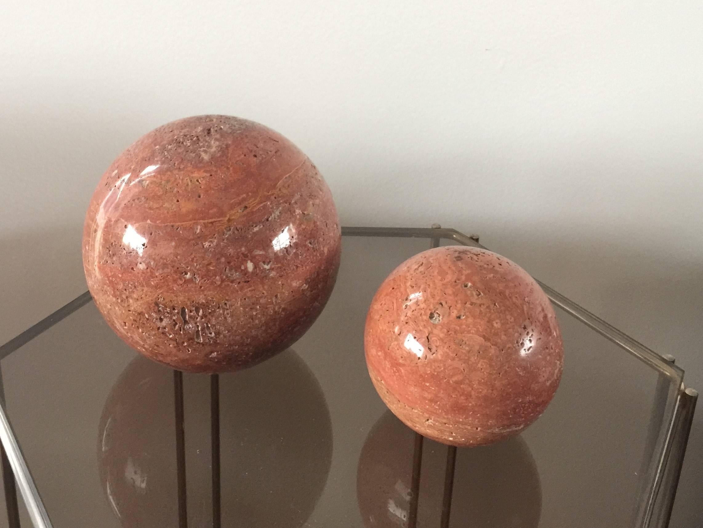 Pair of Polished Red Travertine Balls, Italy, 1970s In Good Condition In New York, NY