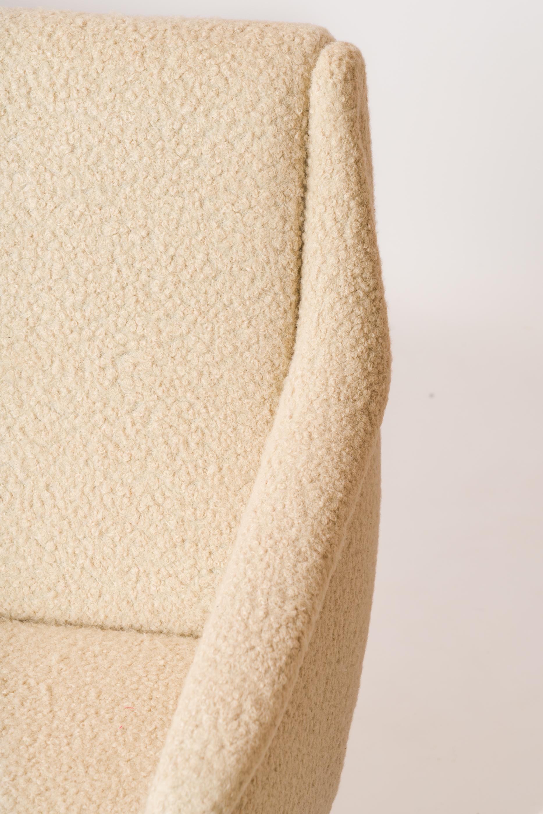 Coppia di poltrone moderne 