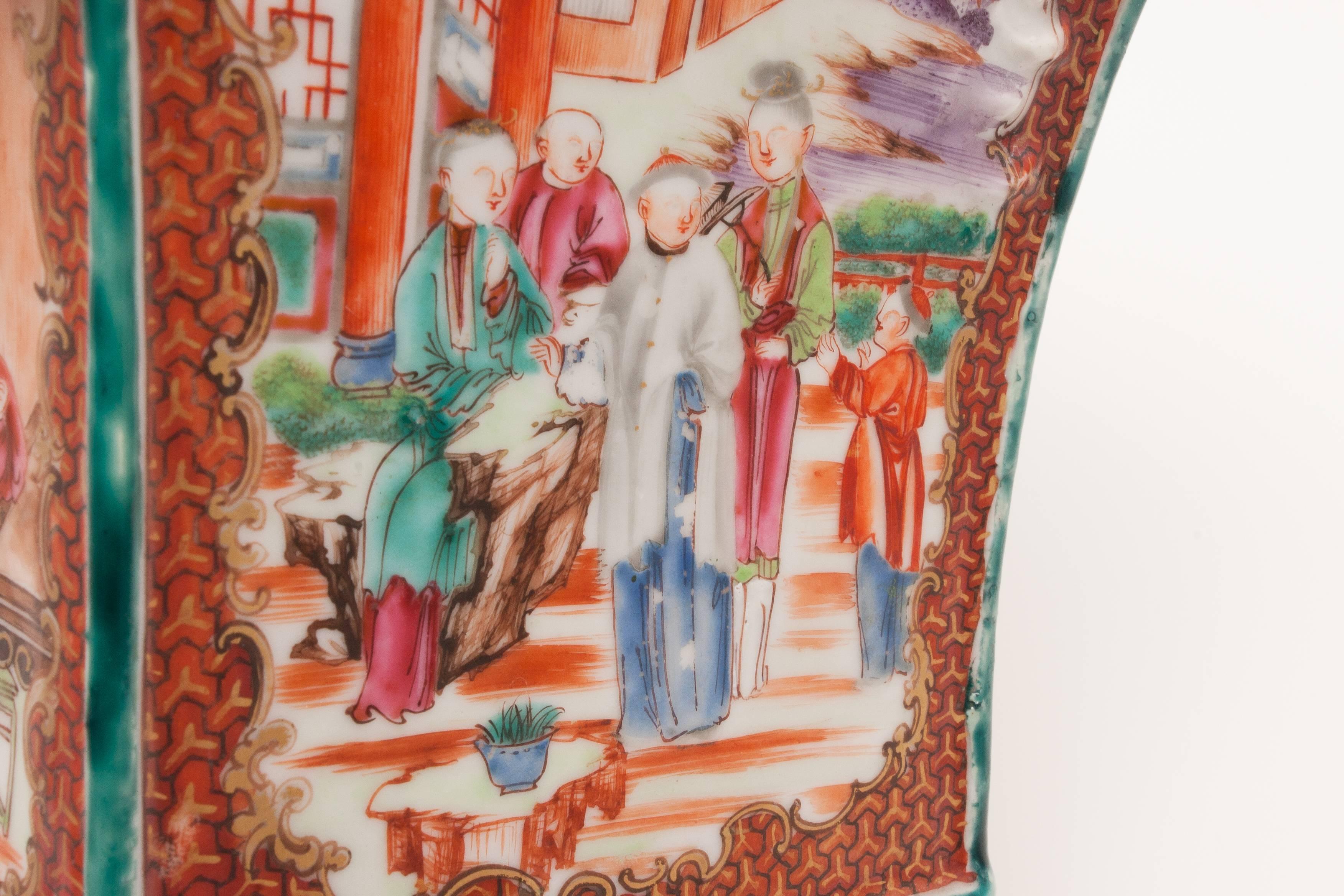 18th Century Chinese Export Mandarin Porcelain Vase  For Sale 2