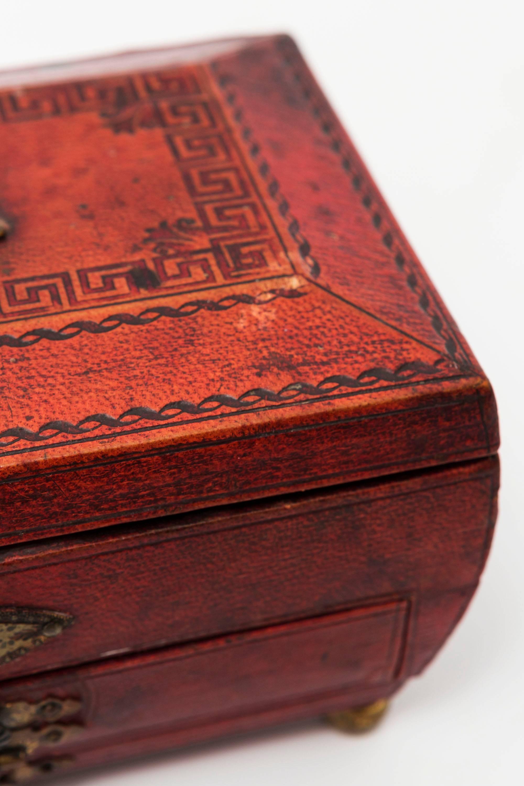 English 19th Century Georgian Moroccan Red Leather Box For Sale