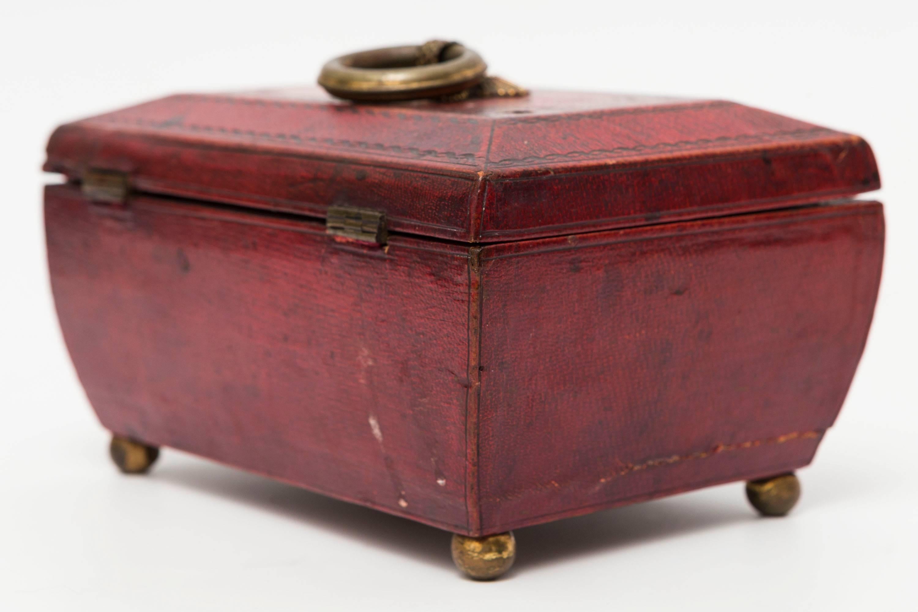 19th Century Georgian Moroccan Red Leather Box For Sale 2