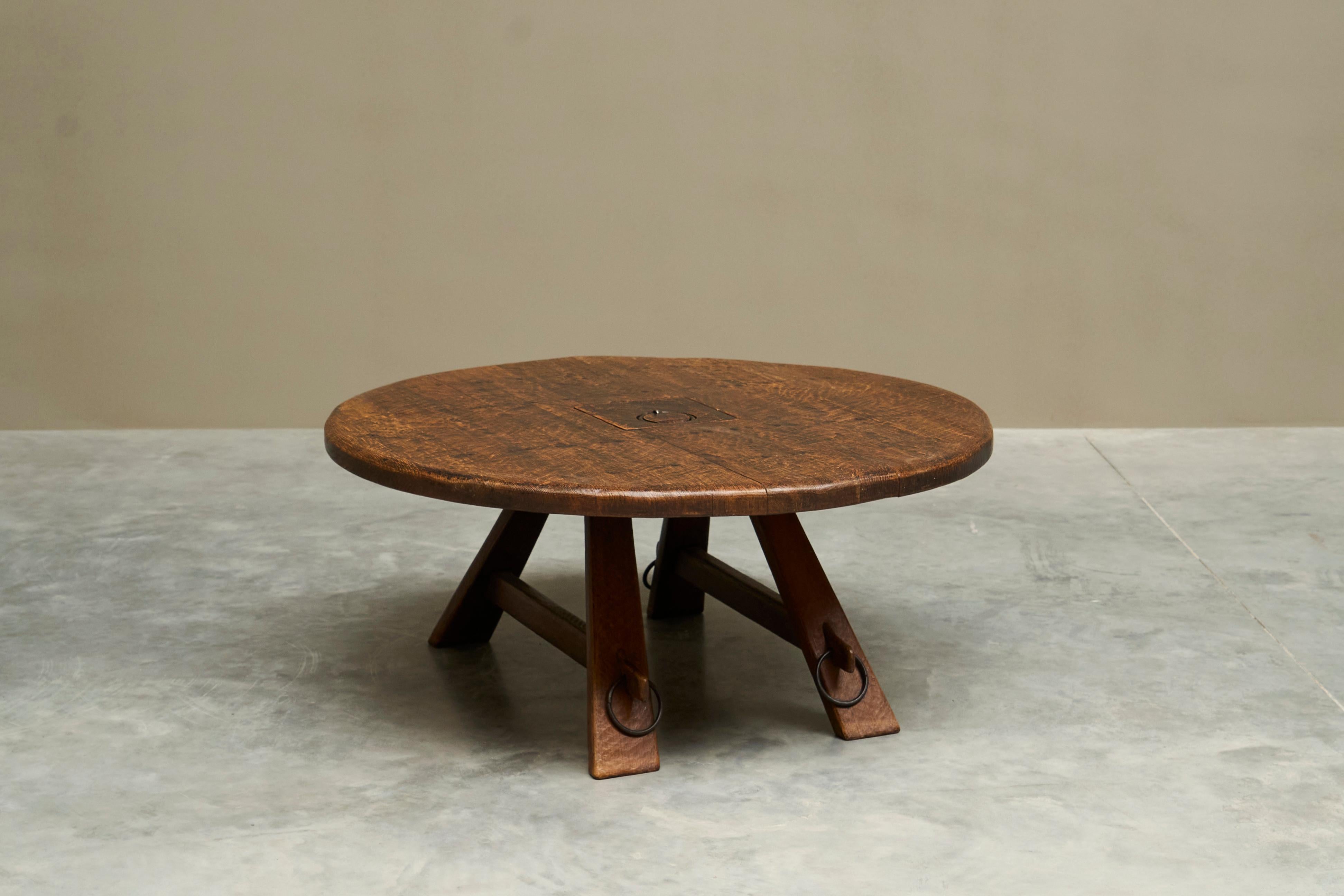 Hand-Crafted Coffee Table in Solid Oak and Wrought Iron Mid 20th Century For Sale
