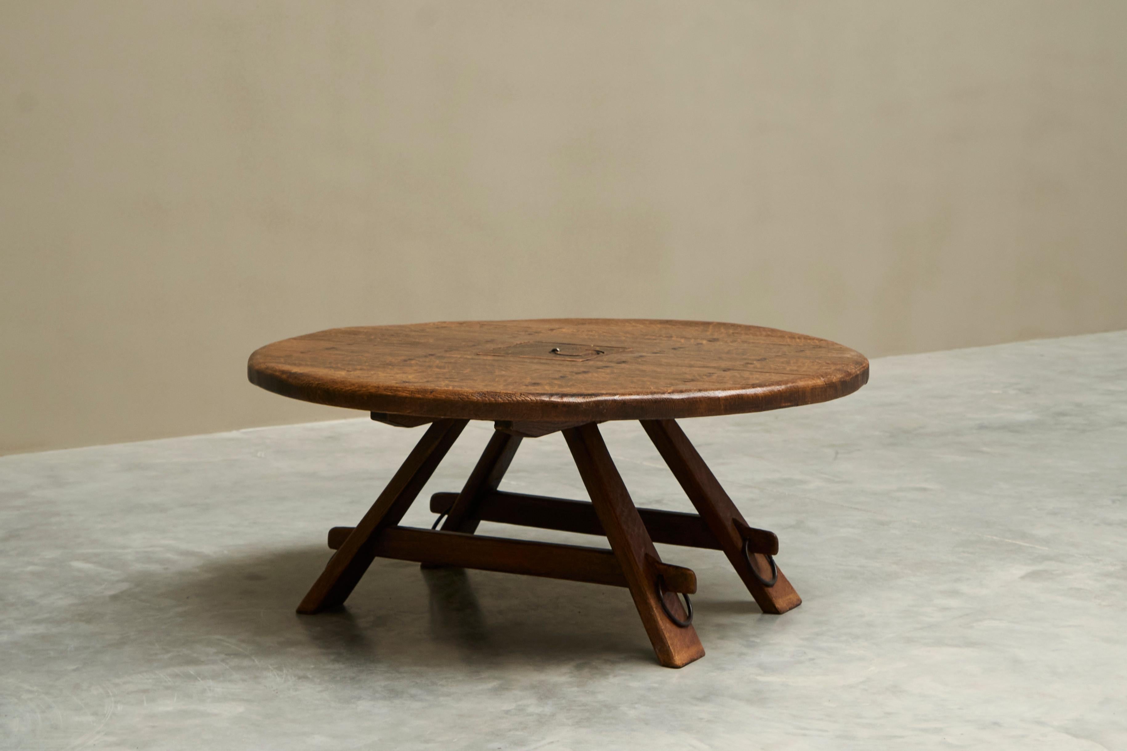 Coffee Table in Solid Oak and Wrought Iron Mid 20th Century For Sale 4