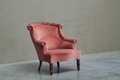 Wonderful Lounge Chair in Pink Velvet Late 19th Century