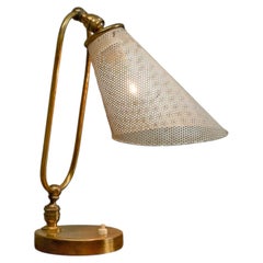 Sculptural Table Lamp in Patinated Brass en Perforated Metal France 1950s