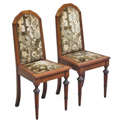 A Pair of Art Deco Side Chairs in Solid Wood and Tapisserie Europe 1930s
