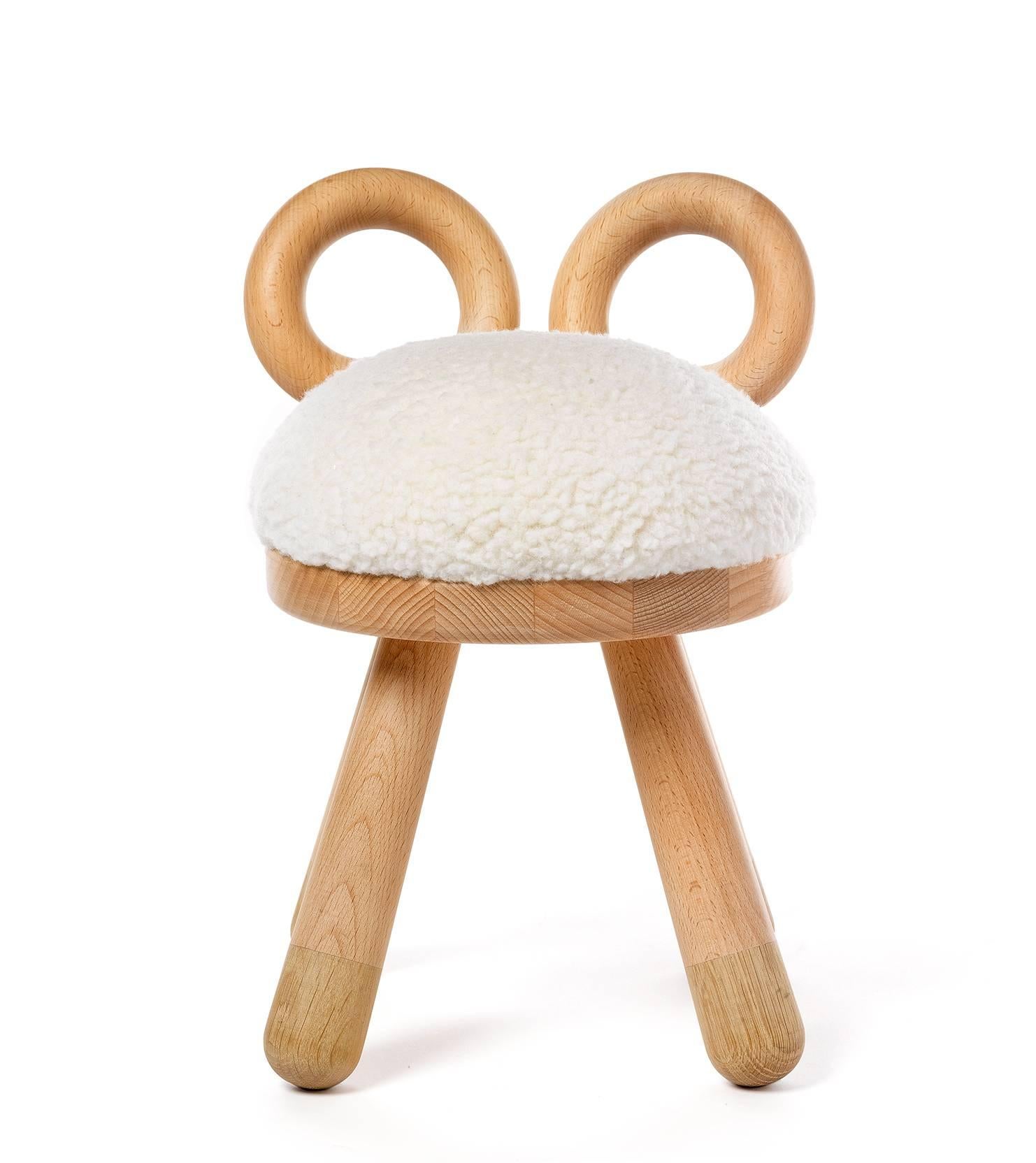Sheep Chair by Takeshi Sawada for EO in Beech, Oak, and Faux Fur

The series also includes the Bambi Chair and the Cow Chair. See separate 1stdibs listing. 

Designed by Takeshi Sawada
Produced by EO
Copenhagen, 2015
Beech, European oak, faux fur