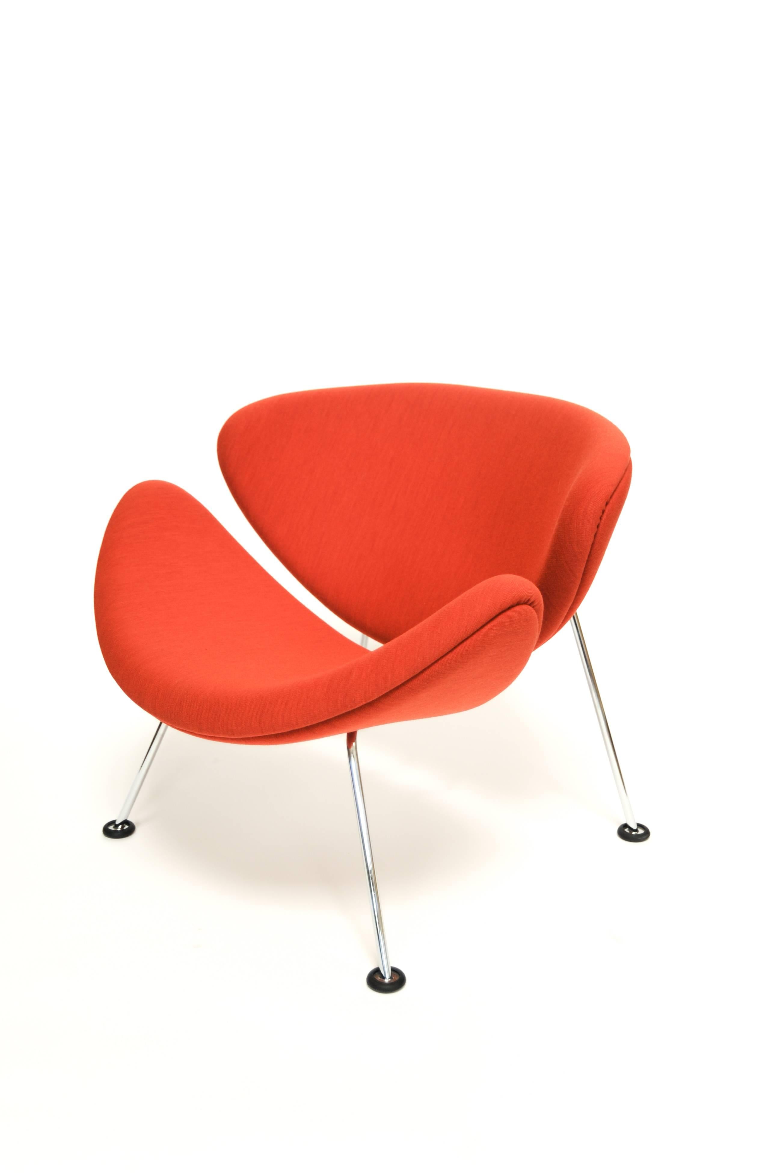Orange slice Jr chair by Pierre Paulin in Bute 'Tiree', Netherlands.

Produced by Artifort, Netherlands, 2017
Measures: H 21.25 in, W 24.5 in, D 24.5 in (seat H 12.25 in)
Fabric: Bute 'Tiree'

Chair as shown: Febrik 'Uniform' fabric, orange,