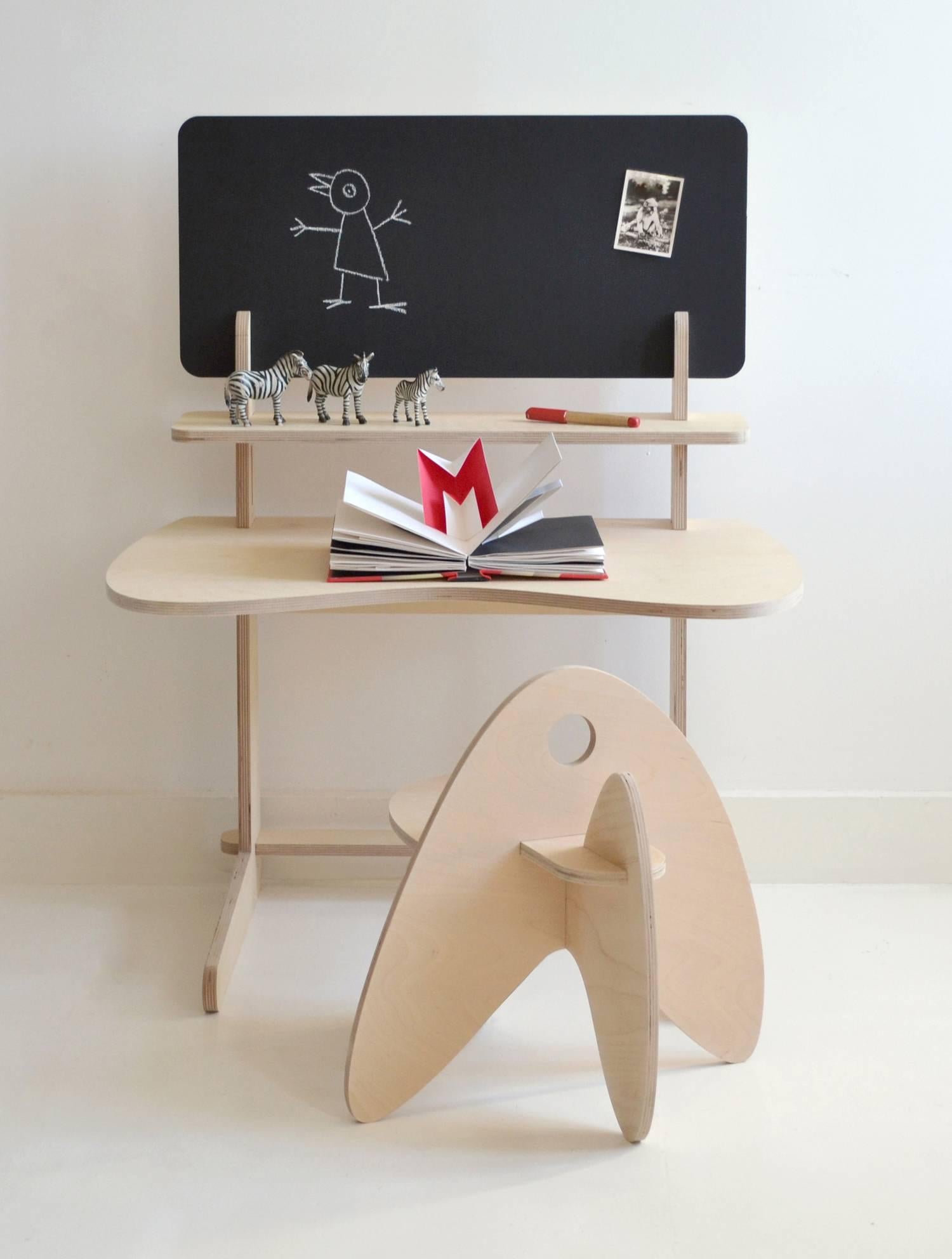 Biwo adjustable desk with blackboard by Makémaké, Contemporary, France, 2017

Designed by Makémaké
France, 2017
Finnish birch plywood, hard-coat organic oil finish
flat-pack, self-assembly
Measure: H 36.25 in, W 28.75 in, D 18.5 in
Desk H