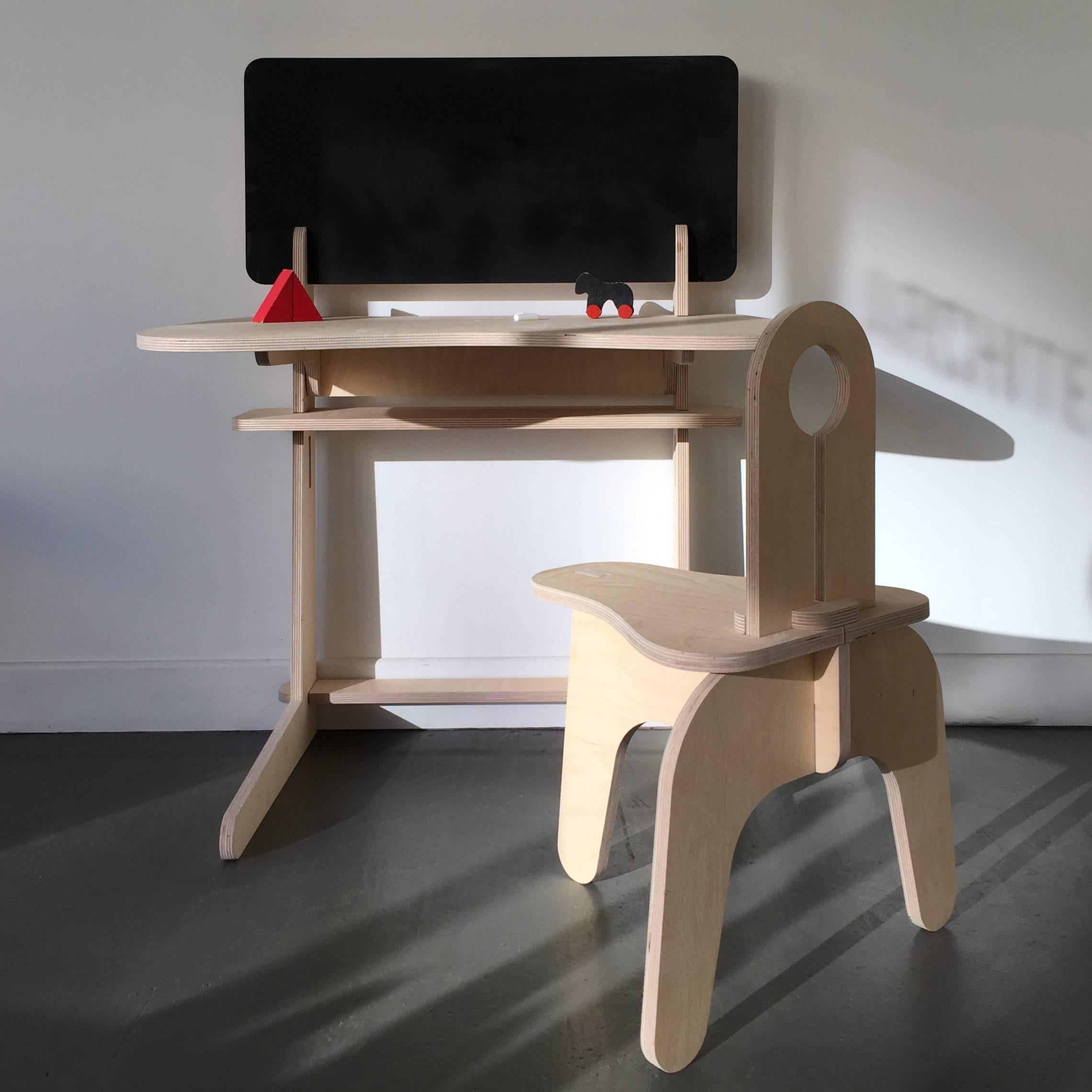 French Biwo Adjustable Desk with Blackboard by Makémaké, Contemporary, France, 2017 For Sale