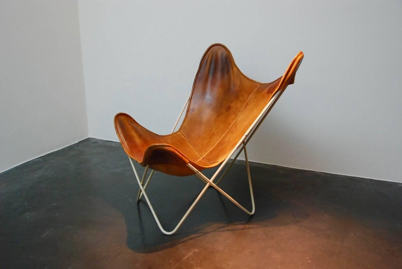 Fendy chair also called butterfly, manufactured by Knoll, 1960s, USA, with original leather, very nice patina.