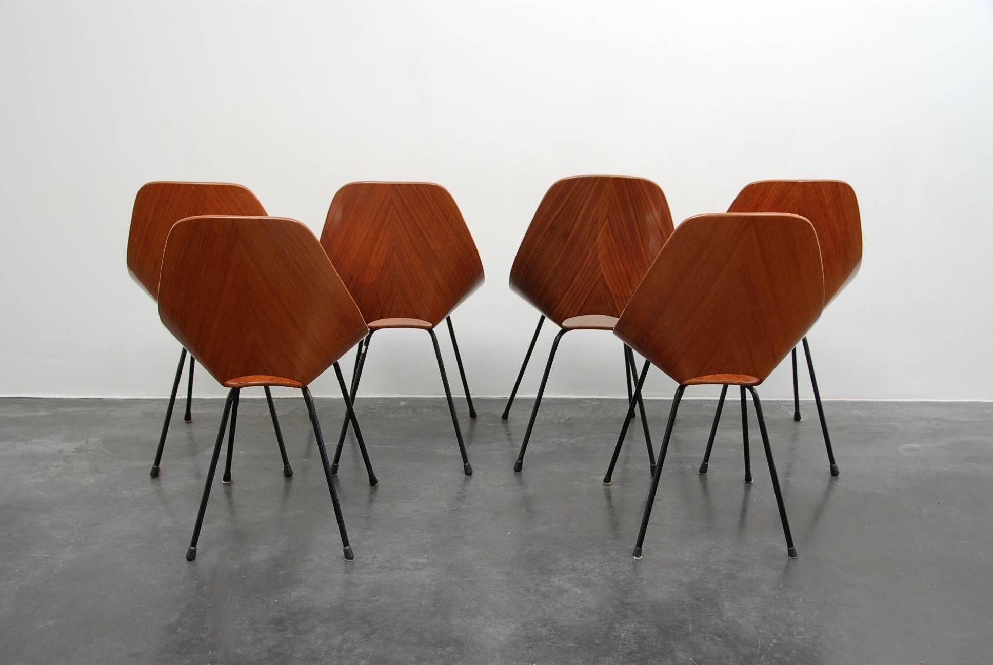 Medea Set of Chairs by Vittorio Nobili In Good Condition For Sale In Antwerp, BE