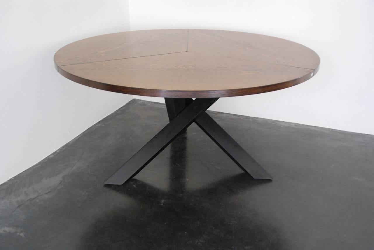 Martin Visser dining table designed for 'tSpectrum manufacturer of the period of Mid-Century Modern, Netherlands, 1970s, handcrafted wood.
 