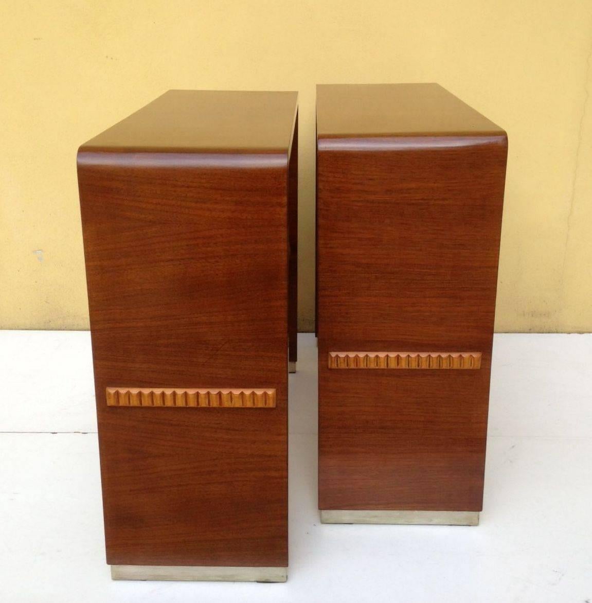 1930s Pair of Rationalists Side /Bed Side Tables In Excellent Condition For Sale In London, GB