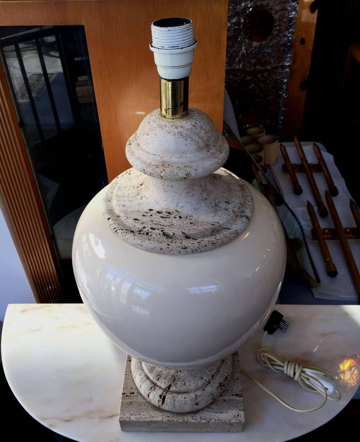Very large Italian table lamp base in ceramic and travertine.
Excellent original condition and just need of a lampshade.
 