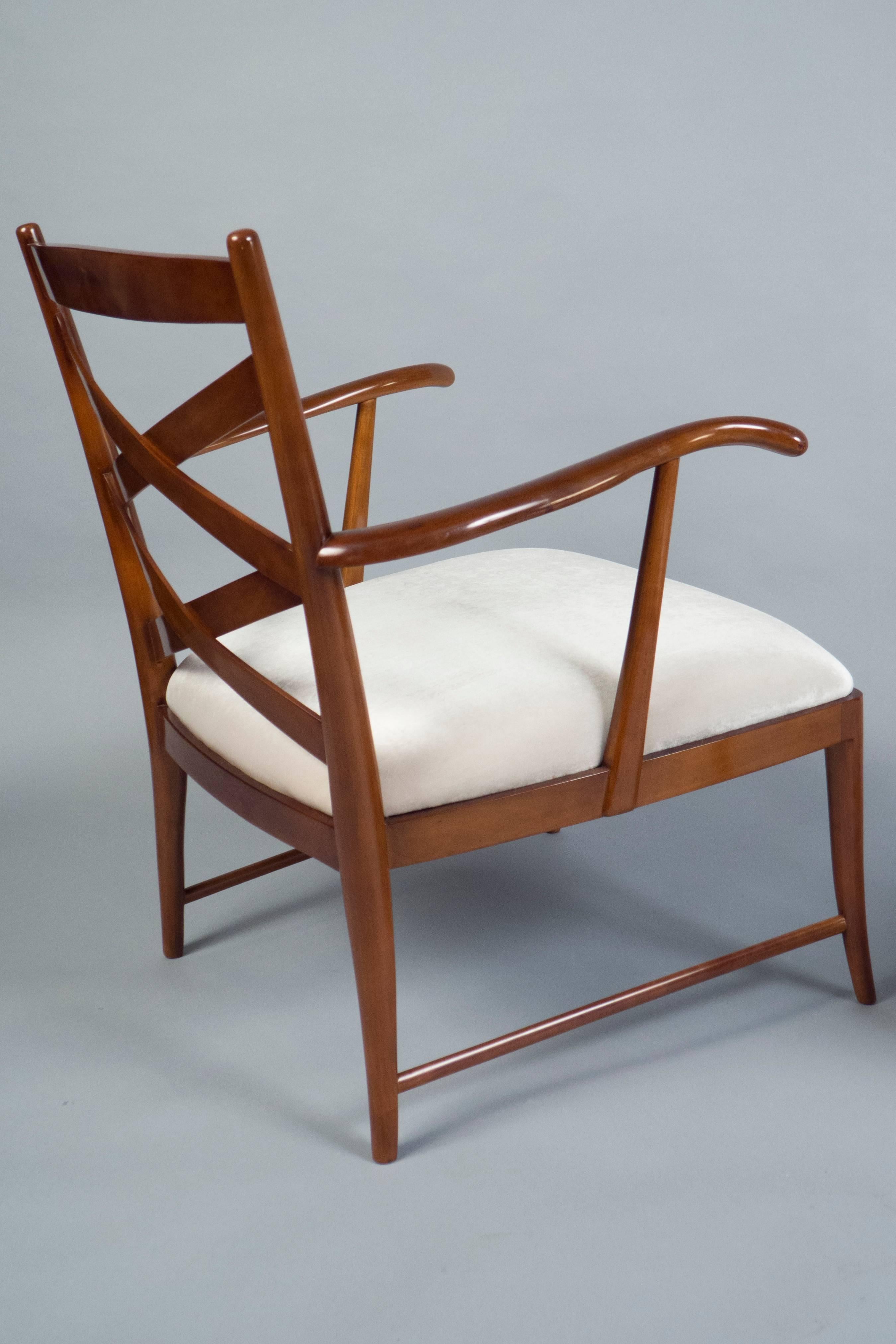 Mid-Century Modern Pair of Armchairs, Attributed to Paolo Buffa, Italy, circa 1955