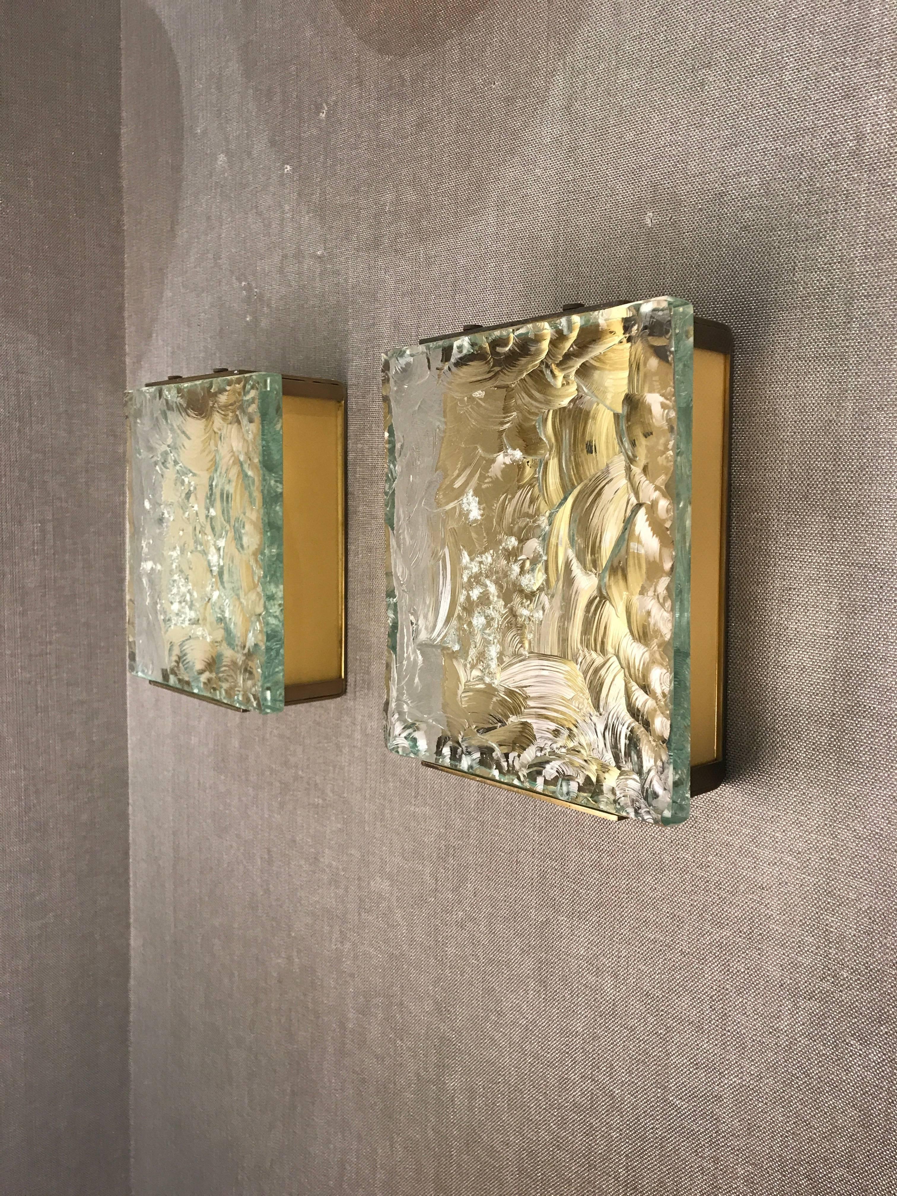 Single Sconce by Max Ingrand Fontana Arte, Italy 'Milan, ' 1964 In Excellent Condition In New York, NY