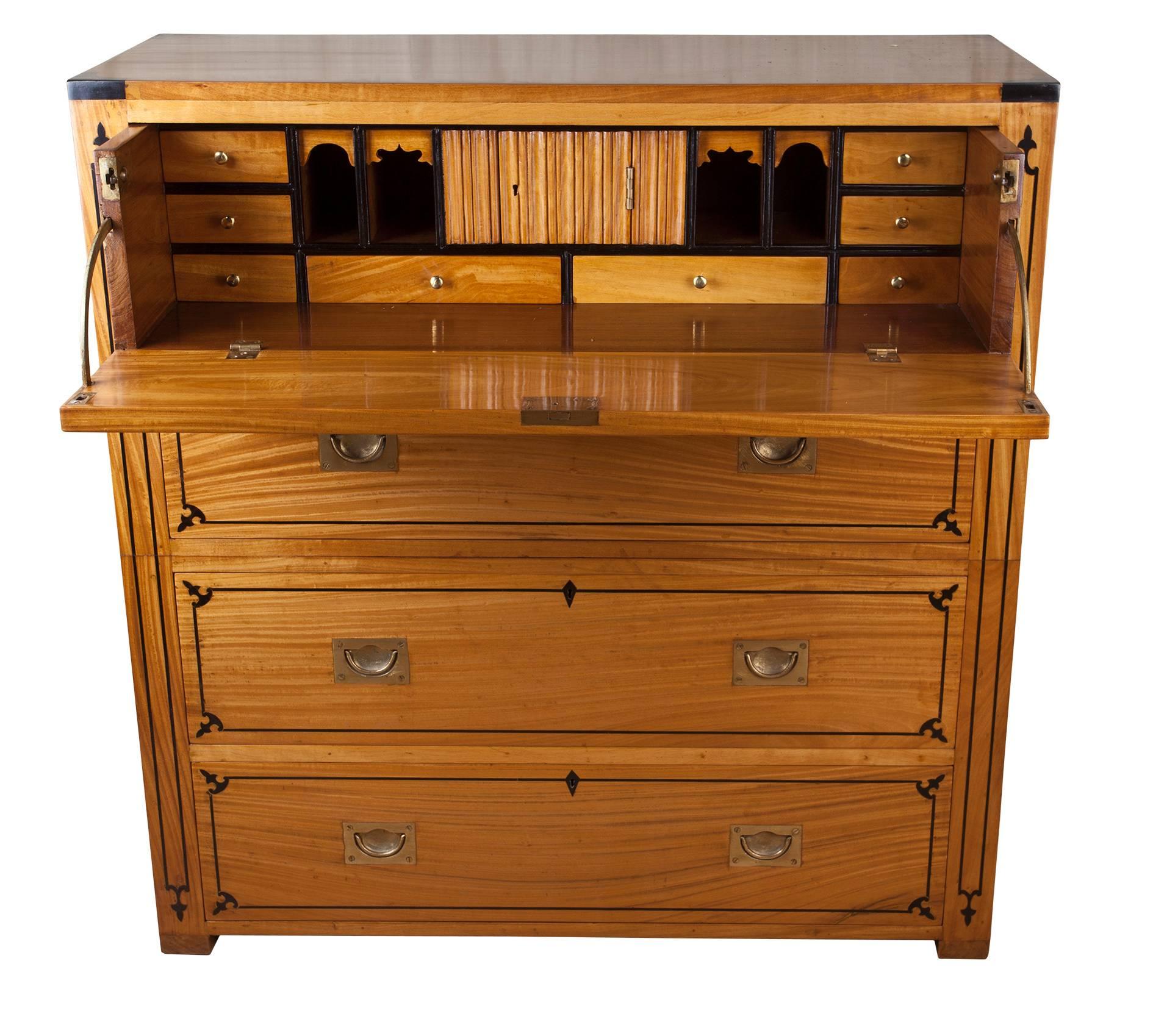 Rare Satinwood and Ebony British Campaign Secretary In Excellent Condition In Nantucket, MA