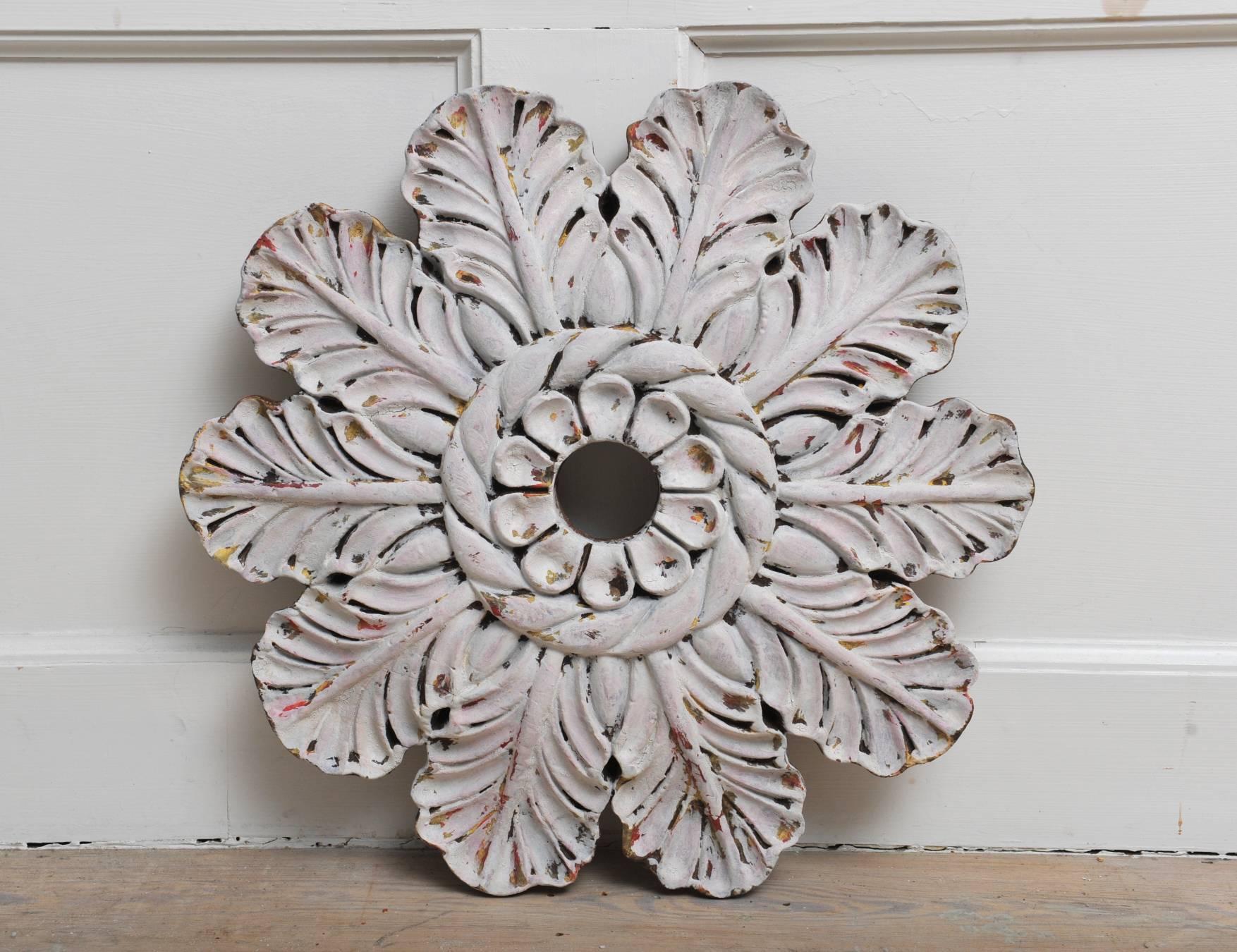 Set of Three Large Carved Wooden Ceiling Medallions with Original Paint In Good Condition In Nantucket, MA