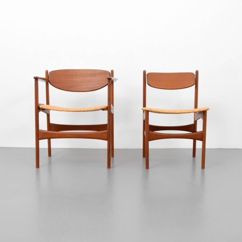 Mid-Century Modern Hovmand-Olsen Table and Chairs, Six Chairs with Table Leaves, 1950s, Denmark For Sale
