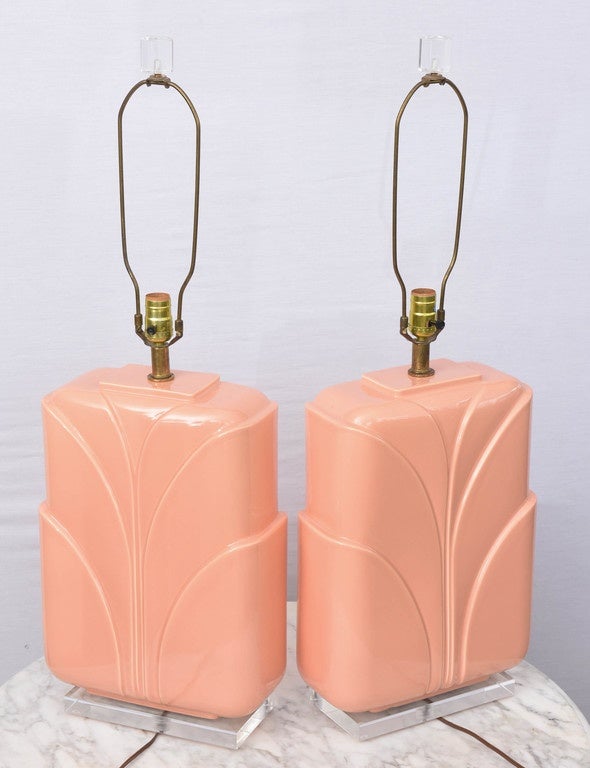 Monumental Hollywood Regency Lucite and Ceramic Table Lamps, USA 1960s 1