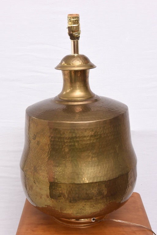 Monumental Hammered Brass Lamp, 1970s, USA In Good Condition For Sale In Miami, FL