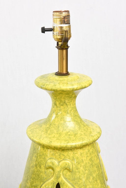 Chartreuse Keramiklampen aus den 1960er Jahren.