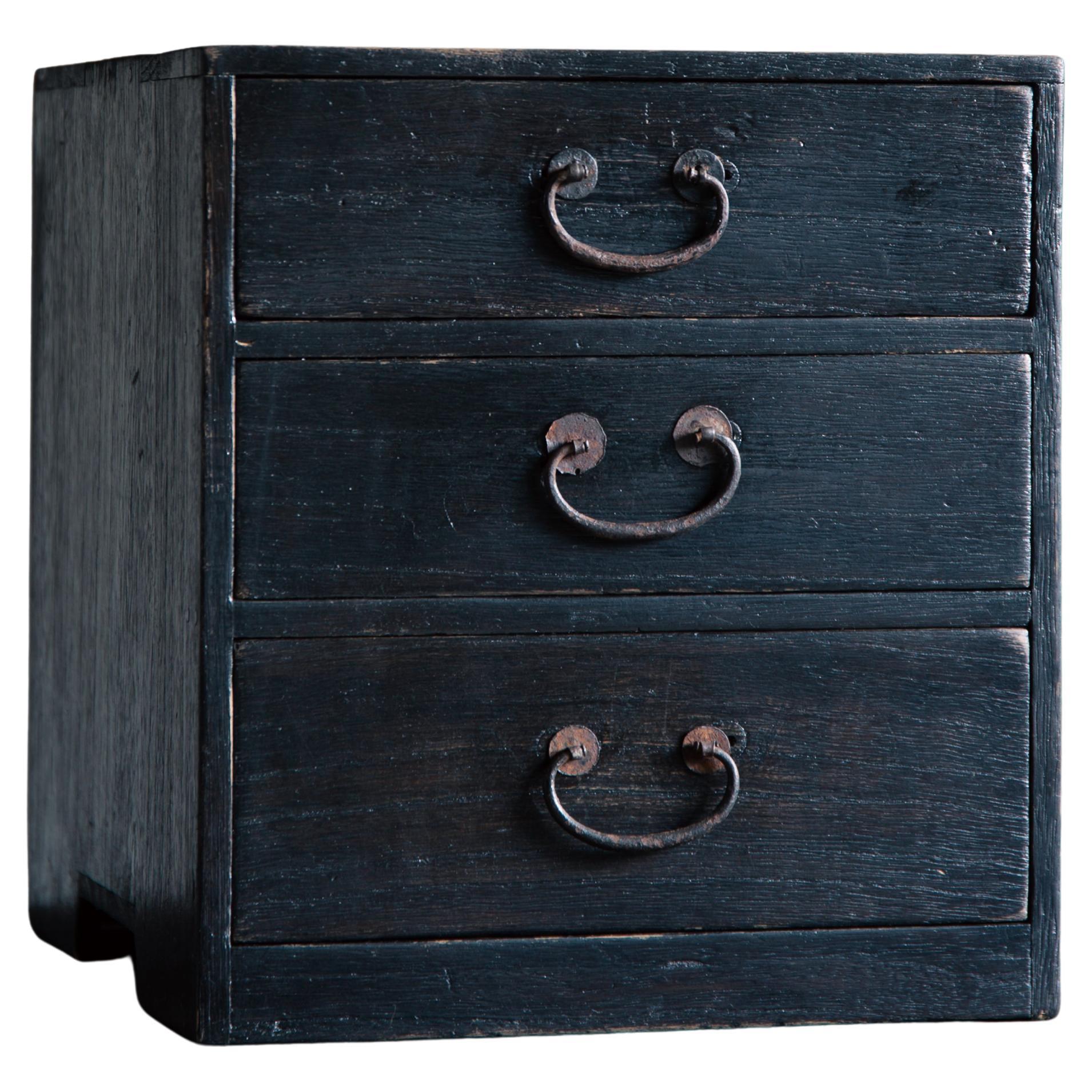 Japanese vintage urushi small Kiri tansu box chest of drawers, wabi sabi mingei For Sale