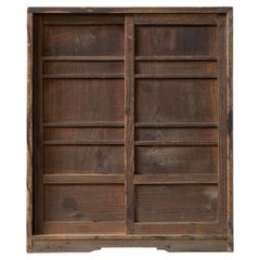Armario japonés antiguo de cedro sugi, de estilo wabi-sabi, con puertas correderas, principios del siglo XX
