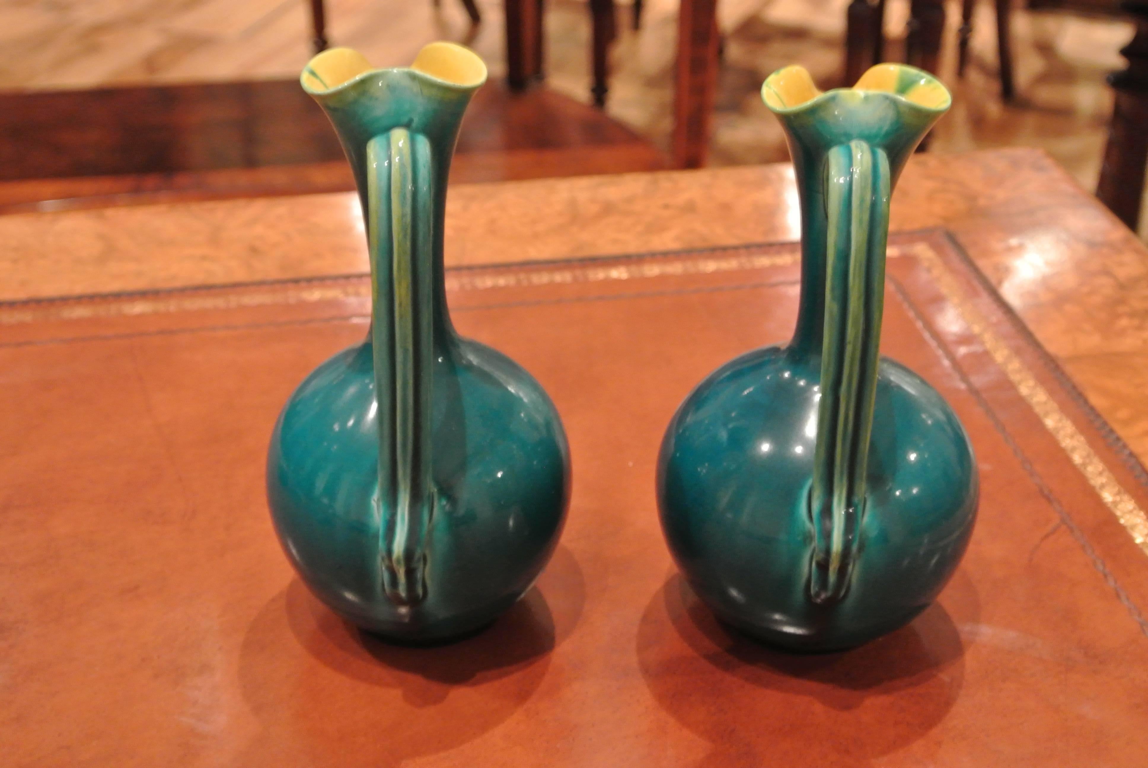 Pair of Antique Art Nouveau Linthorpe Ewers In Excellent Condition In Bournemouth, GB