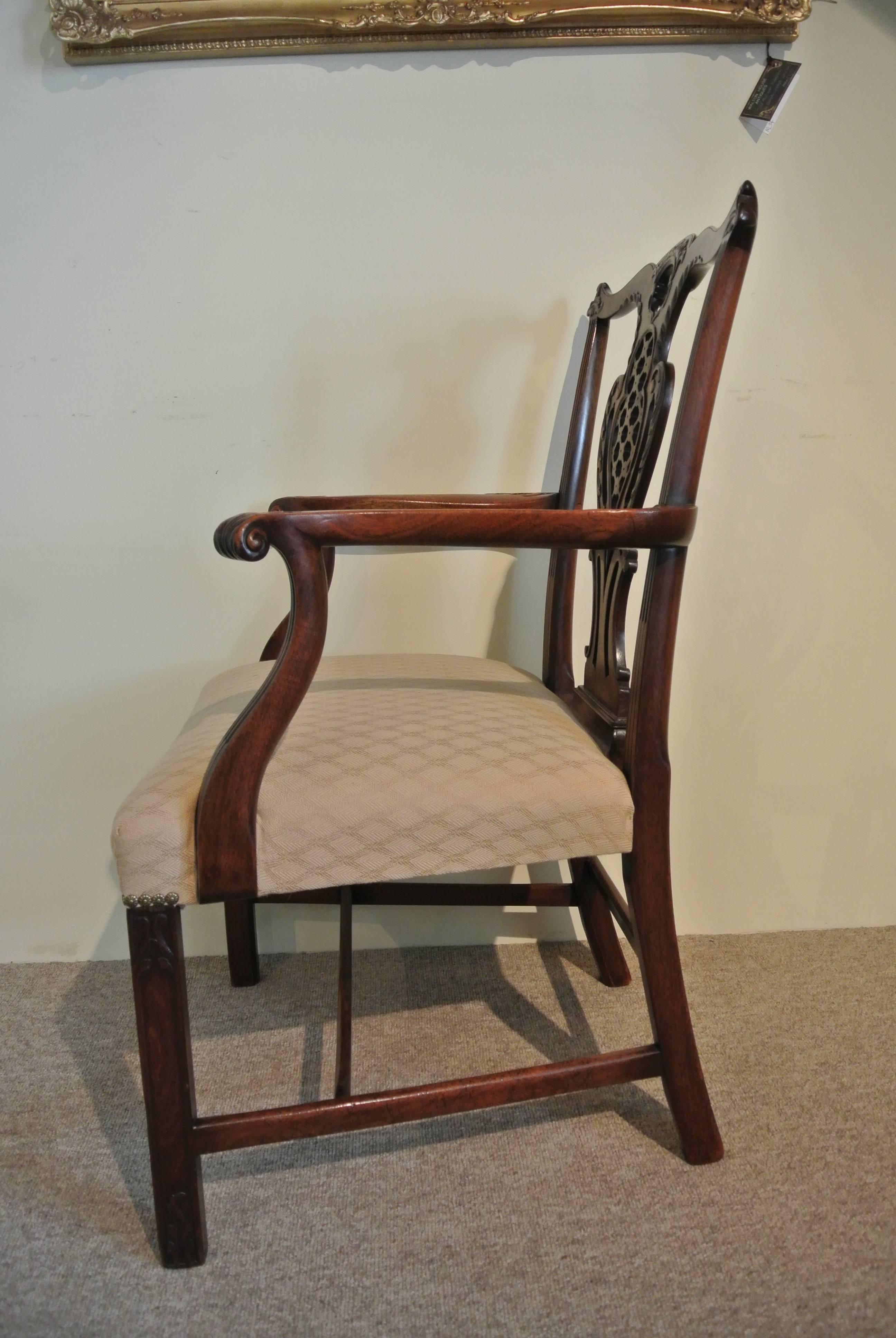 Mahogany Set of 12 Fine 19th Century Chippendale Dining Chairs