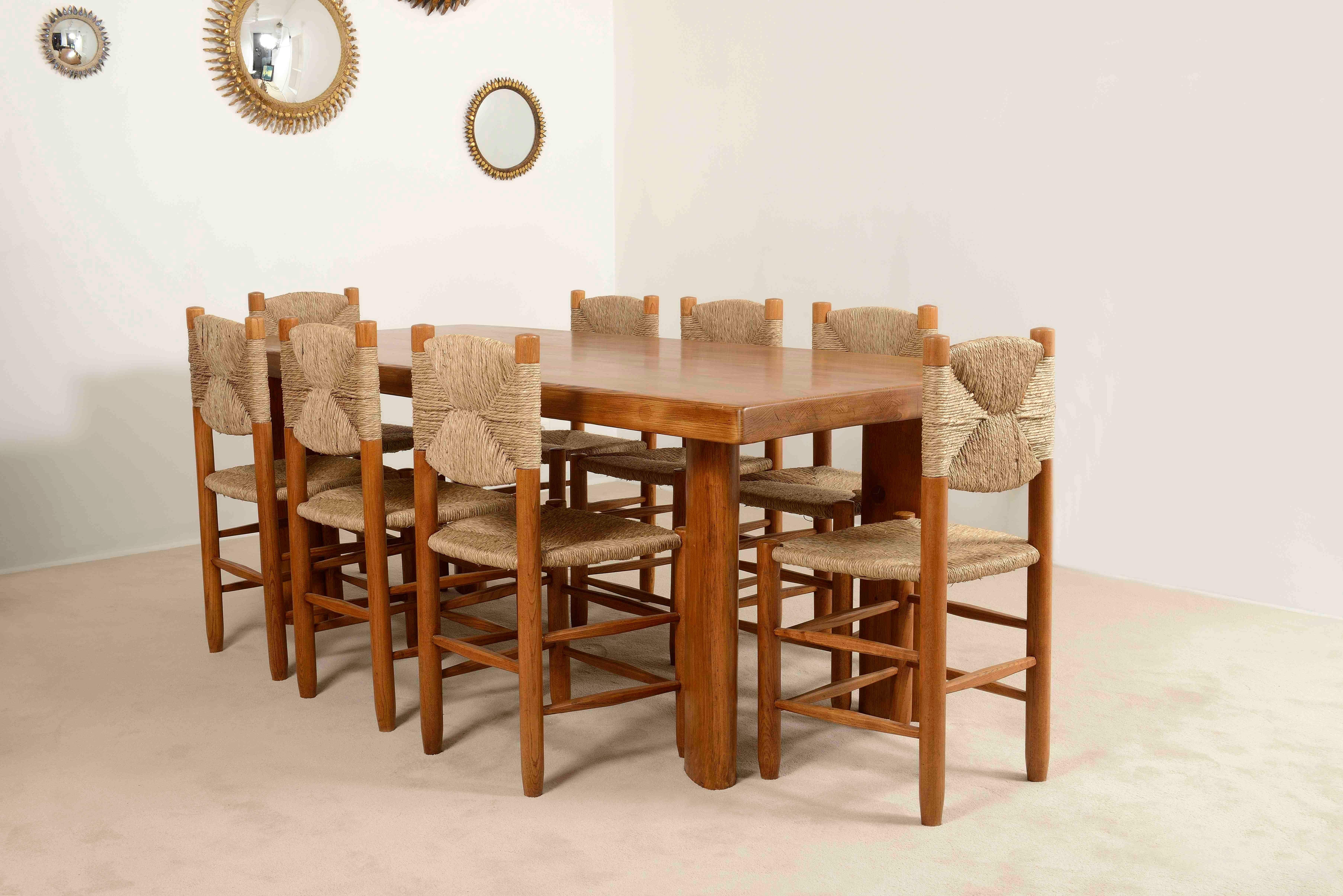 Pinewood rectangulare dining table in 