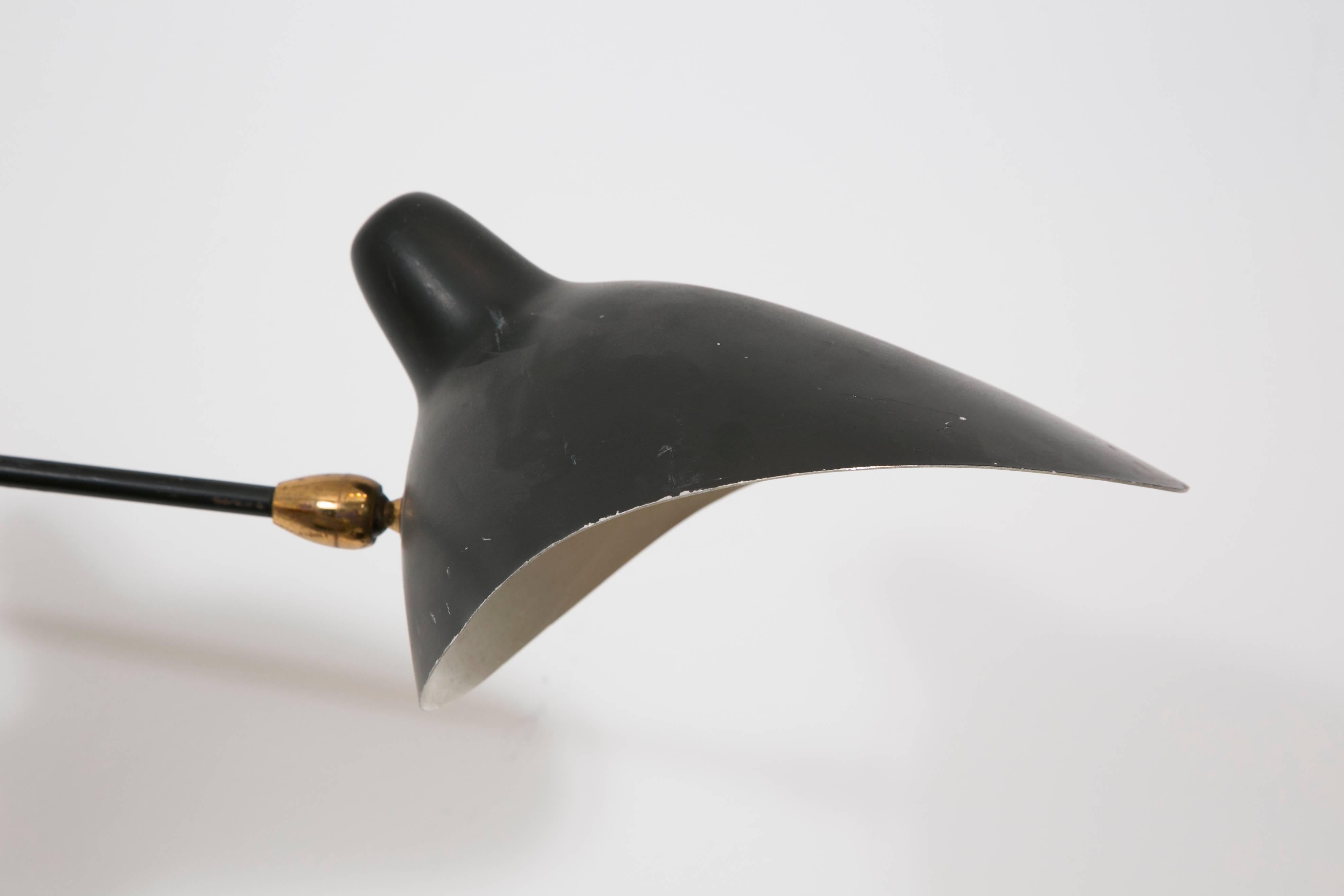 Serge Mouille
Applicazioni a due bracci, 1953
Asta in acciaio smaltato e alluminio con giunti a sfera in ottone
Flessibile
